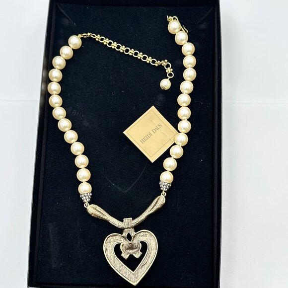 Heidi Daus Red Crystal Heart Faux Pearl Bronze Tone Necklace 18 20 Inch in Box - Picture 2 of 2